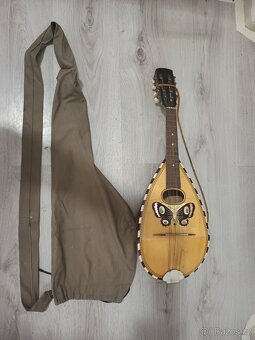 Stará mandolína - 2