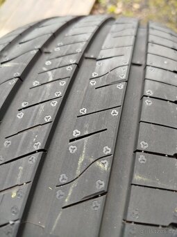 Letní 215/55 R17 98W Goodyear efficient grip - 2