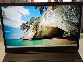 Dell Precision 7750 17,3" i9 10885H 1 rok záruka - 2