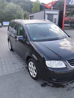 VW Touran 2,0 TDI Highline - 2