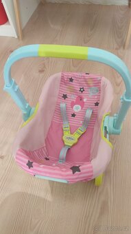Baby Born vajíčko autosedačka - 2