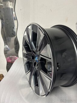 Bmw ix - 2