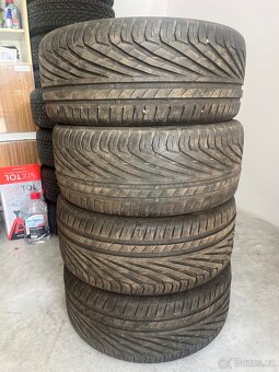 235/45 r17 Letní pneu - 2