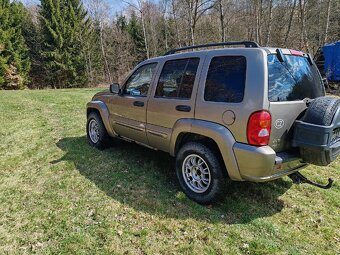 Jeep Cherokee - 2