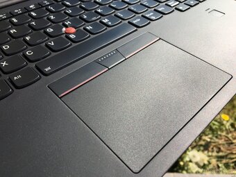 překlopná dotykovka Lenovo ThinkPad X1 Yoga - 2