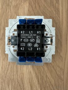 Busch Jaeger, vypínače 5 a 6/6 - 2