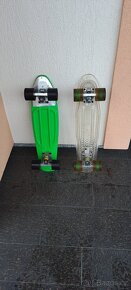 Dva skateboardy - 2