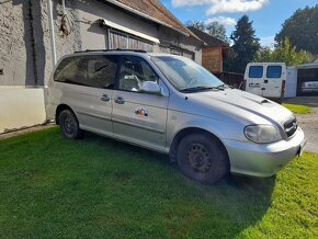 Kia Carnival 7 míst automat - 2