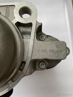 Startér motoru BOSCH 1005821896 - 2