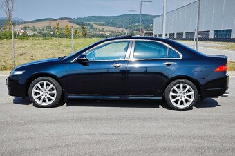 Honda Accord 2.4 benzín 140kw manual - 2