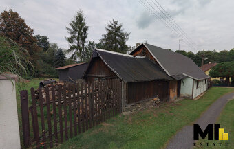 Prodej podílu 1/3 rodinného domu a stavebních pozemků 737 m2 - 2