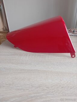 Plastový kryt sedačky spolujezdce Honda VFR 750 f 94-97 - 2