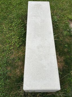 Betonová lavice - 2