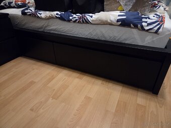 MALM Úl.prostor pro vys.rám postele, černohnědá, 200 cm - 2