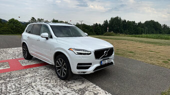Volvo XC90 T6, 2.0l benzín, 235kw, bílá, 7 míst, 2017 - 2