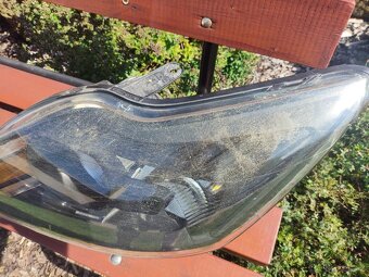 Přední světla Ford Focus mk2 - 2