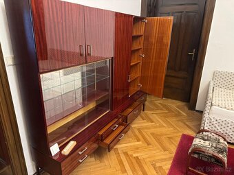 retro nábytek ze 70. let - 2