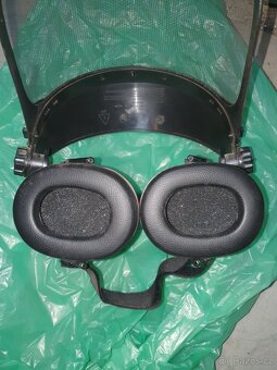 OCHRANNÝ ŠTÍT SE SLUCHÁTKY KE KŘOVINOŘEZU - 2