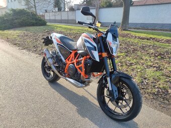 KTM 690 DUKE R - 2