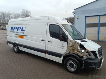 Mercedes-Benz Sprinter - 2