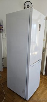 Lednice Samsung RB30J3215WW/EF - 2