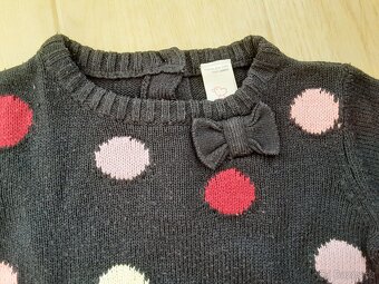 Dívčí svetr, vel. 86 - 2