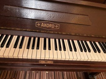 Pianino AKORD - 2