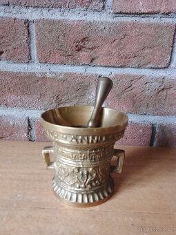 Hmoždíř zdobený - 2