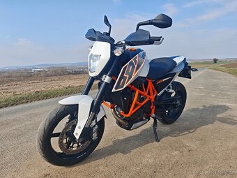 KTM 690 Duke - 11/2012 - 10 433 km - 2