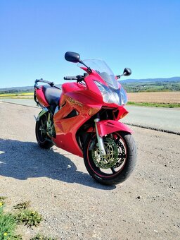 Honda VFR 800 Vtec V4 - 2