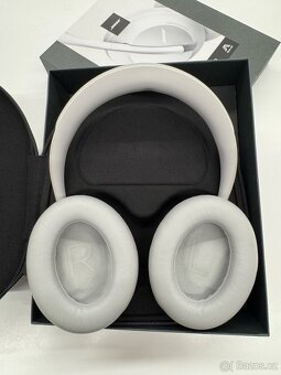 Sluchátka BOSE Noise Cancelling 700 - 2
