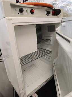Chladnička Plynová / elektrická - 230V / 12V - 2
