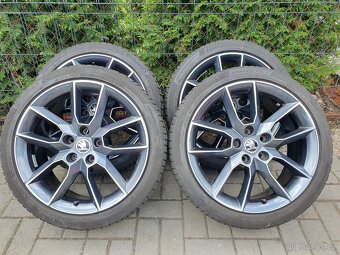 Alu kola Škoda 5x112 r18 7,5j et51 pneu 225/40/18 - 2