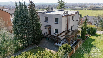 Prodej dvougeneračního rodinného domu s garáží, Uherské Hrad - 2