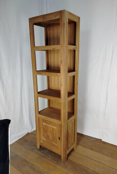 knoihovna TEAK - 2