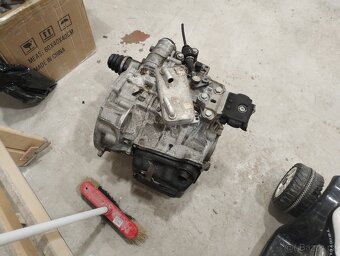 Prodám dsg 7r převodovku kód USA - 2