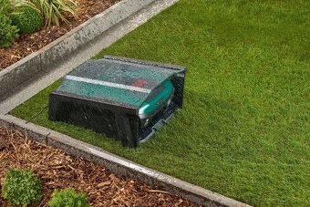 Robotická sekačka Bosch Indego M+700 + garáž - 2