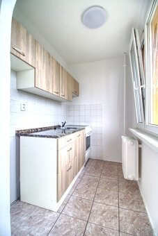 Bytu 1+kk s balkónem, 35 m², Hradec Králové ul. Baarova. - 2