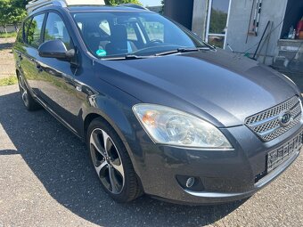 Kia cee'd  Ceed Kombi 1.4i benzín - 2