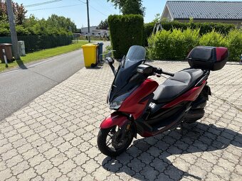 Honda Forza 125 - 2020 červená - 2