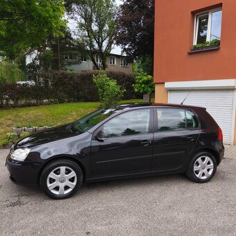 Volkswagen Golf V 1.4 16V 59kw, poctivých 149tkm, bez koroze - 2