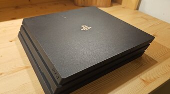 PlayStation 4 Pro 1TB - 2