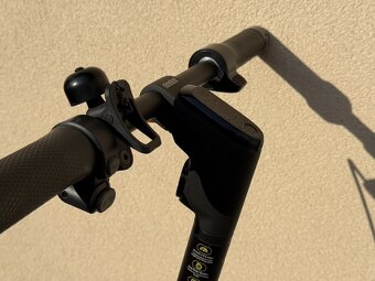 Segway Ninebot KickScooter F2 Pro E - TOP STAV - 2