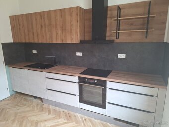 Pronájem bytu 2+1(3+kk) 67 m² Mánesova, Hradec Králové - 2