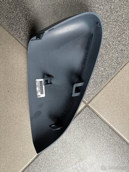 Kryt zrcátka Peugeot 3008 / 5008 II. - 2