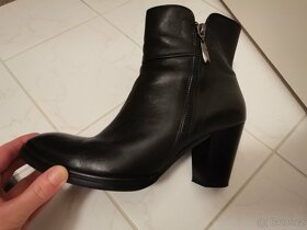 Kotníkové kozačky Lasocki CCC - kůže, vel. 40 - zánovní - 2