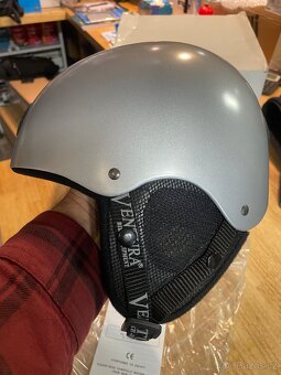 Lyžařská přilba Ventura – nová - velikost S - 2