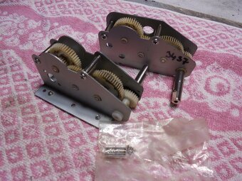 PŘEVODOVKY PRO RC TANK T-72 - 2