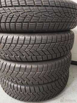 BMW i3 zimní sada Styling 427 pneu 155 70 19 DOT 2222 7,8mm - 2