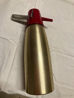 směs starožitných a retro věcí - 2